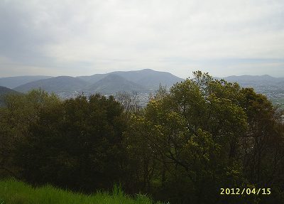 s-201204152.jpg