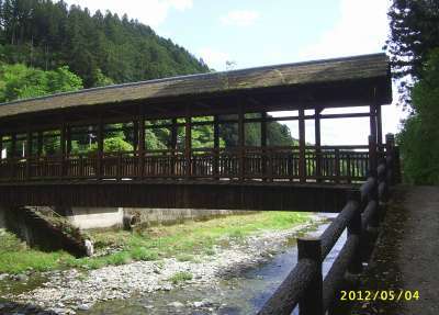 s-201205044.jpg